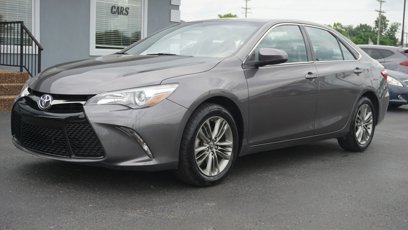 Used 2017 Toyota Camry SE