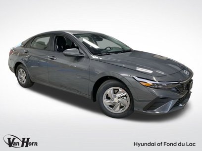 New 2025 Hyundai Elantra SE