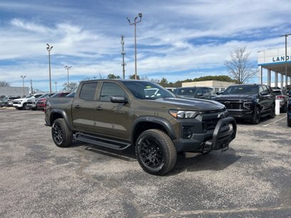 New 2025 Chevrolet Colorado Trail Boss w/ Off-Road Front Bumper Package