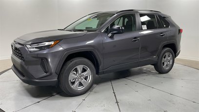 New 2025 Toyota RAV4 LE