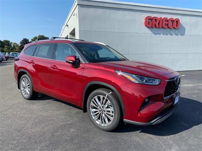 New 2025 Toyota Highlander Platinum