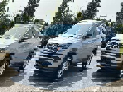Used 2022 Jeep Compass Latitude w/ Convenience Group