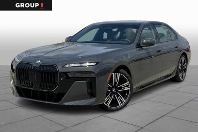 New 2025 BMW 740i w/ Executive Package