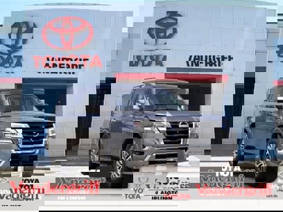 Used 2023 Nissan Armada SL w/ Captain's Chairs Package