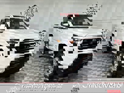 New 2025 Toyota Tacoma SR5