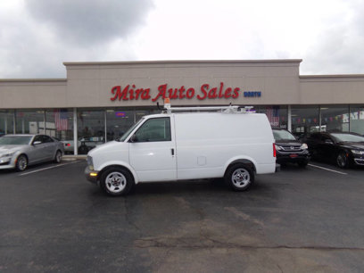 Used 2005 GMC Safari w/ Convenience Package