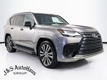 Used 2023 Lexus LX 600 4WD w/ Appearance Package