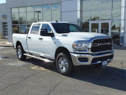 New 2024 RAM 3500 Tradesman w/ Chrome Appearance Group