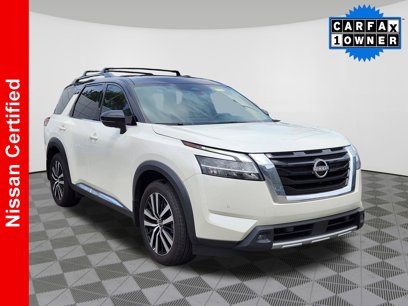 Certified 2024 Nissan Pathfinder Platinum w/ Lighting Package (N92)