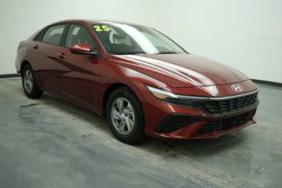 New 2025 Hyundai Elantra SE
