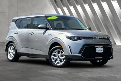 Used 2024 Kia Soul LX w/ Option Group 015