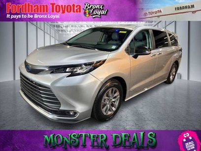 Certified 2021 Toyota Sienna XLE