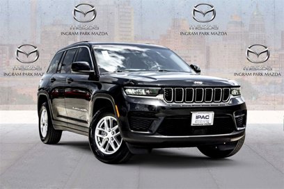 Used 2023 Jeep Grand Cherokee Laredo