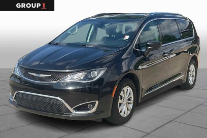 Used 2018 Chrysler Pacifica Touring-L