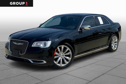Used 2018 Chrysler 300 Touring w/ Chrome Appearance Package