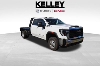 New 2024 GMC Sierra 3500 Pro w/ Convenience Package