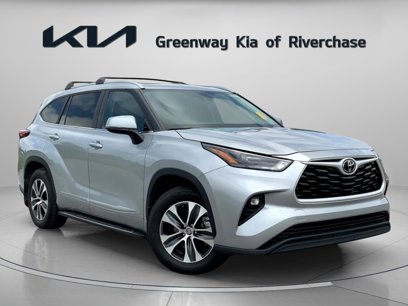 Used 2023 Toyota Highlander XLE