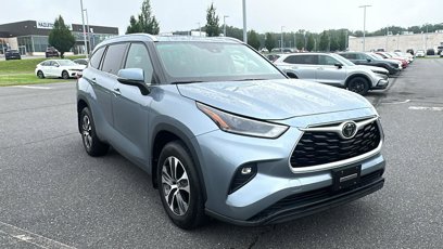 Used 2021 Toyota Highlander XLE