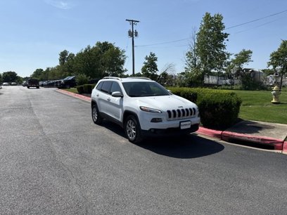 Used 2017 Jeep Cherokee Latitude w/ Comfort/Convenience Group