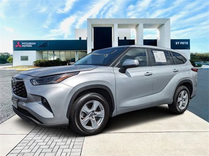 Used 2023 Toyota Highlander LE