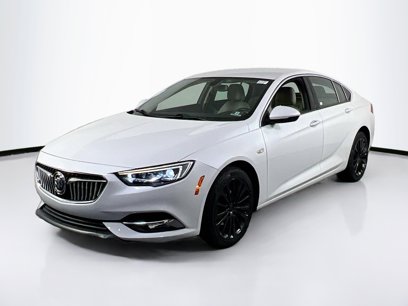 Used 2019 Buick Regal Essence w/ Driver Confidence Package I