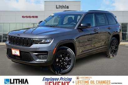New 2025 Jeep Grand Cherokee Laredo