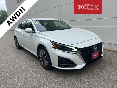 Used 2023 Nissan Altima 2.5 SV