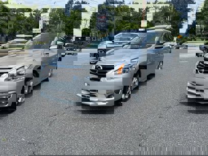 Used 2015 Nissan Altima 2.5 SV w/ Convenience Package