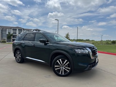 Used 2024 Nissan Pathfinder Platinum