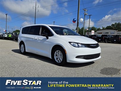 New 2025 Chrysler Voyager LX