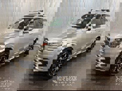 Used 2021 Volvo XC90 T6 Momentum w/ Advanced Package