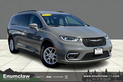 Certified 2022 Chrysler Pacifica Touring-L