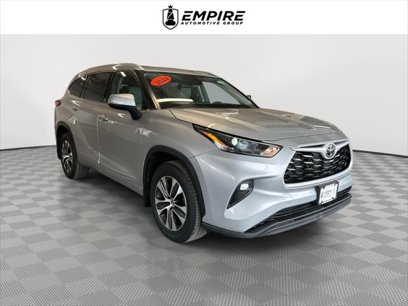 Used 2022 Toyota Highlander XLE