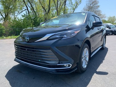 Used 2024 Toyota Sienna Platinum