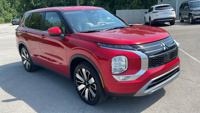New 2025 Mitsubishi Outlander SE