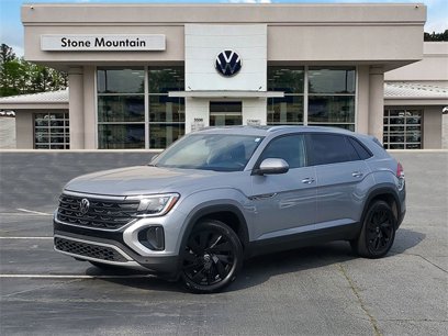 Certified 2024 Volkswagen Atlas Cross Sport SE w/ Black Wheel Package