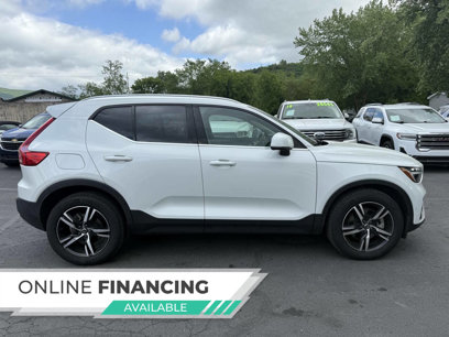 Used 2023 Volvo XC40 B5 Plus