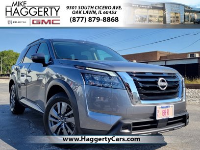 Used 2024 Nissan Pathfinder SV