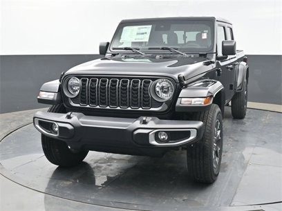 New 2025 Jeep Gladiator Sport w/ Premium Package