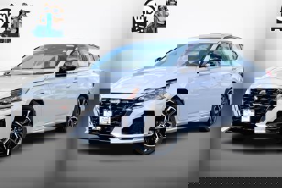 New 2025 Nissan Altima 2.5 SR w/ SR Premium Package