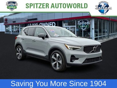 Used 2024 Volvo XC40 B5 Core