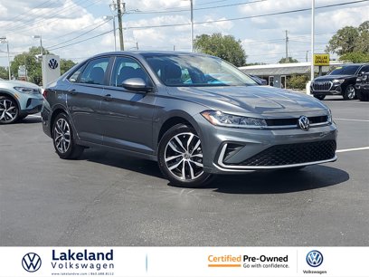 Used 2025 Volkswagen Jetta SE