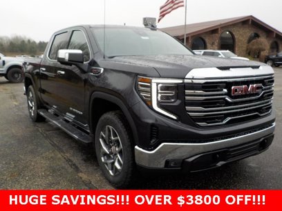 New 2025 GMC Sierra 1500 SLT w/ SLT Convenience Package