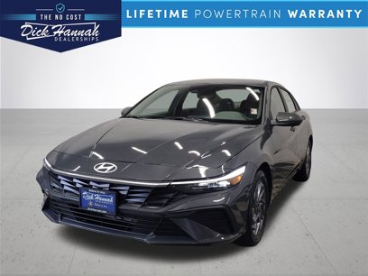 New 2025 Hyundai Elantra Blue