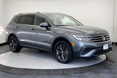 Certified 2022 Volkswagen Tiguan SE w/ Panoramic Sunroof Package