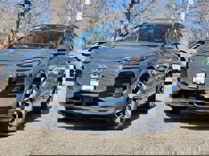 New 2025 Audi Q6 e-tron Premium Plus