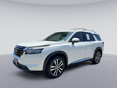Used 2023 Nissan Pathfinder Platinum