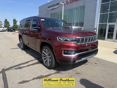 New 2023 Jeep Grand Wagoneer 4WD w/ Flexible Seating Group