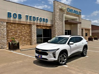 New 2025 Chevrolet Trax LT w/ Driver Confidence Package