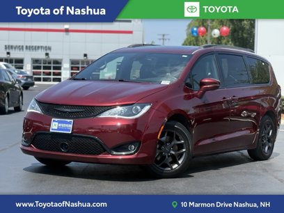 Used 2019 Chrysler Pacifica Limited w/ Advanced Safetytec Group